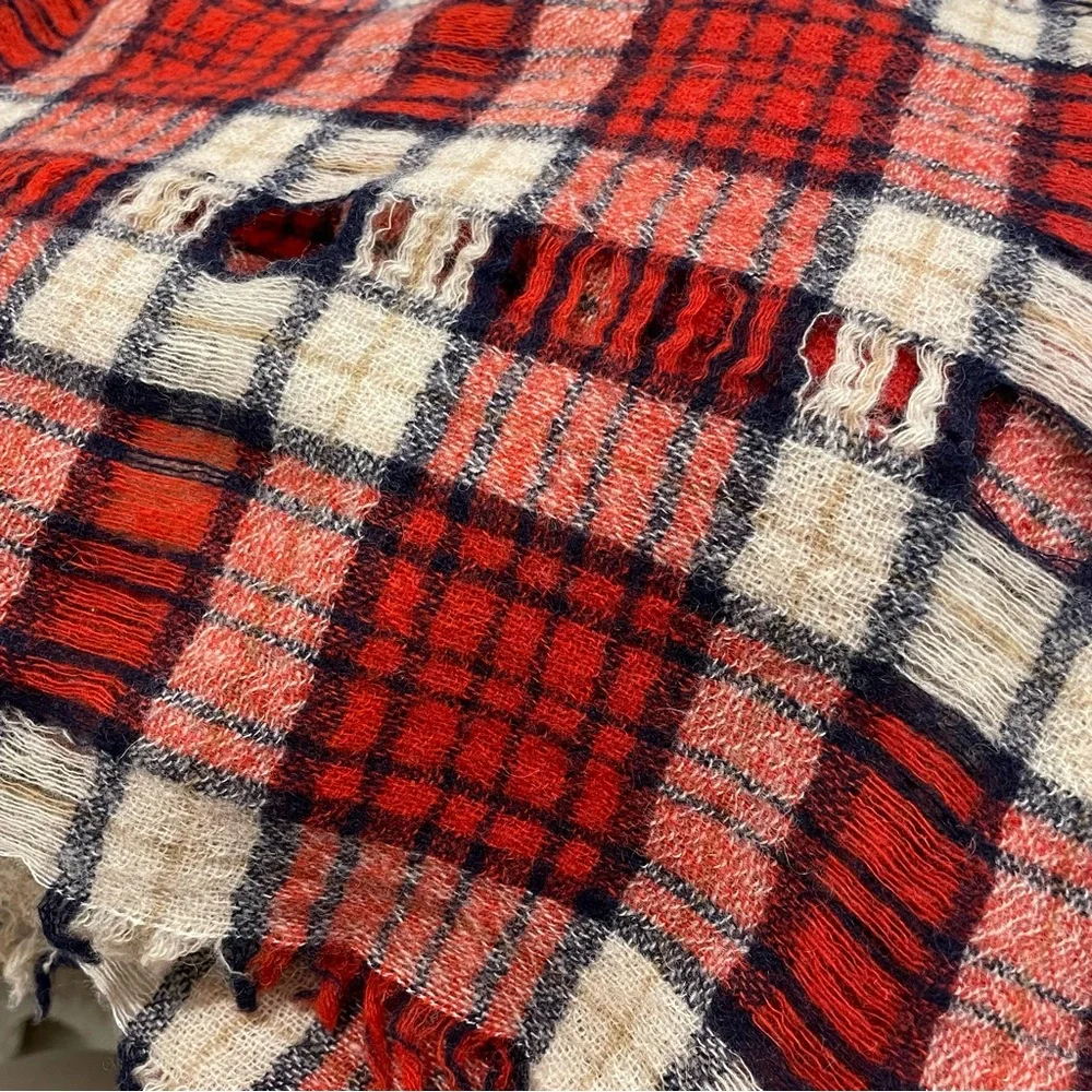 Madewell Plaid Distressed 100% Wool Scarf Style#05510